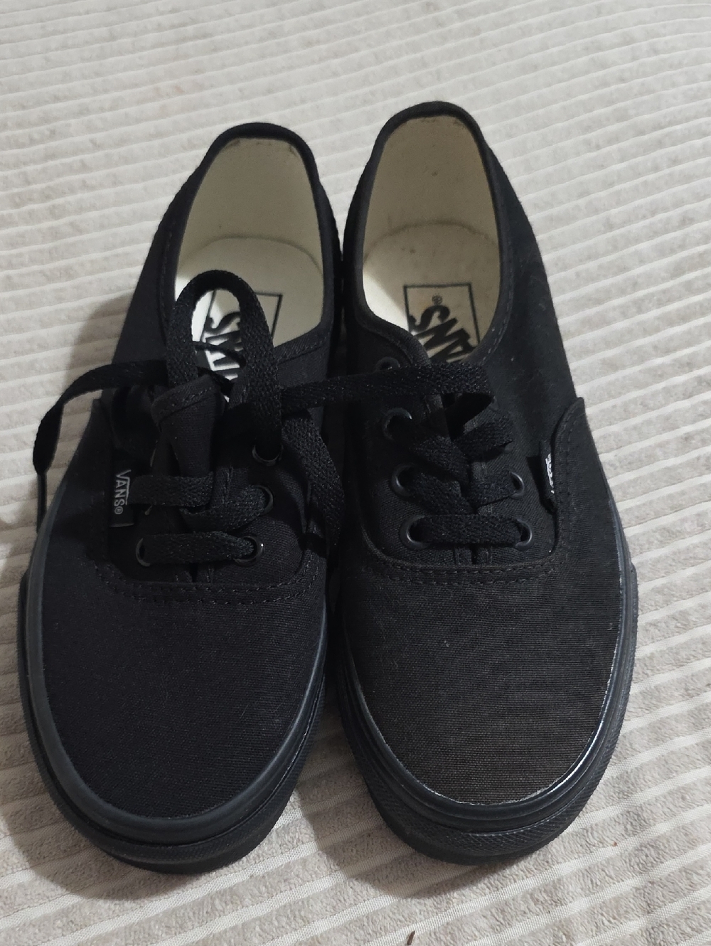 Vans Kids Black Low-Top Lace-Up Sneakers